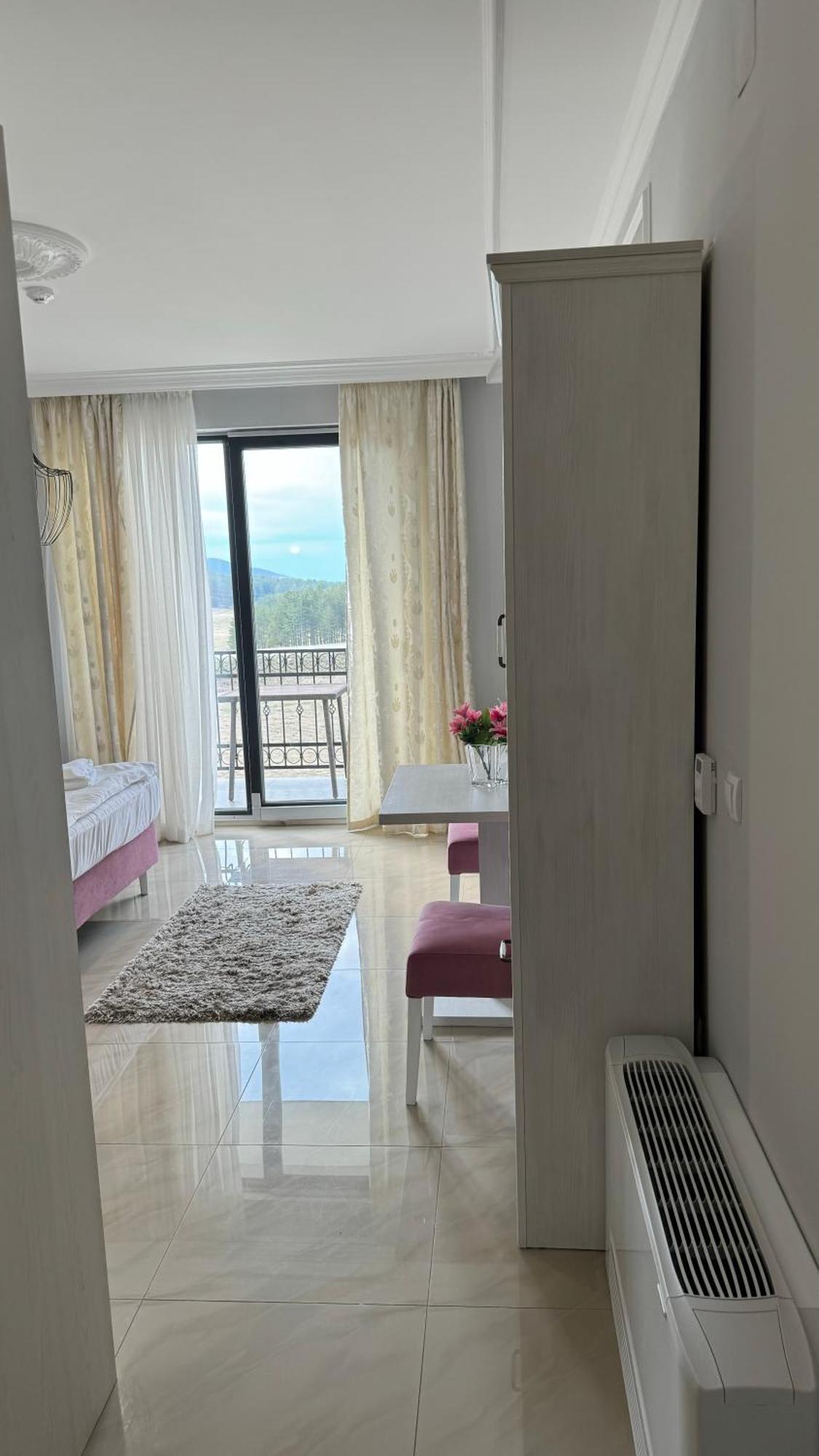 Zlatibor Hills Star Wellness & Spa エクステリア 写真